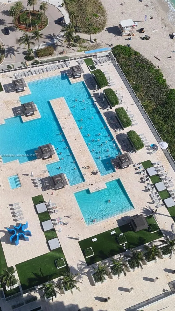1830 S OCEAN DR #3910 Hallandale Beach, FL 33009