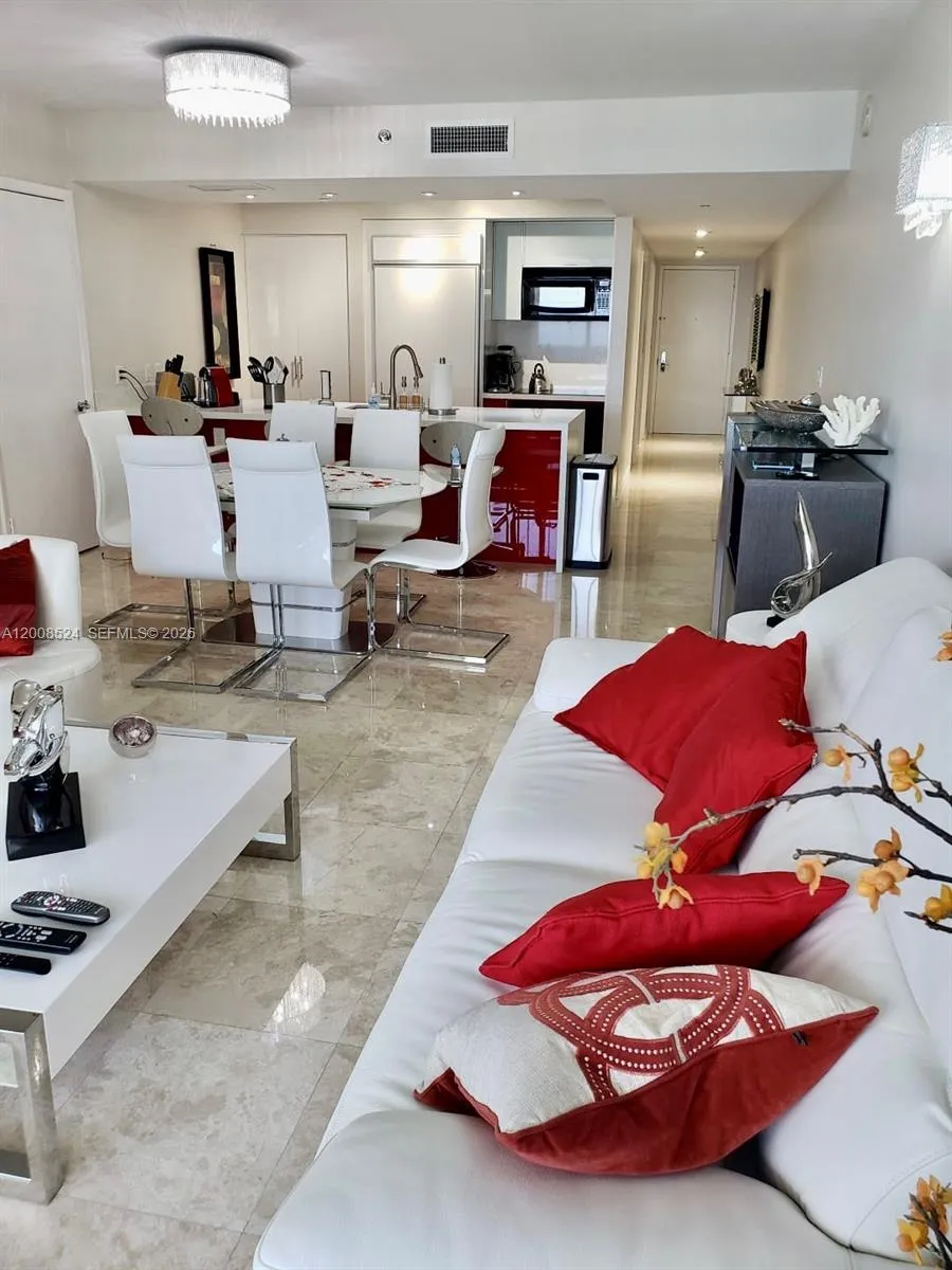 1830 S OCEAN DR #3910 Hallandale Beach, FL 33009