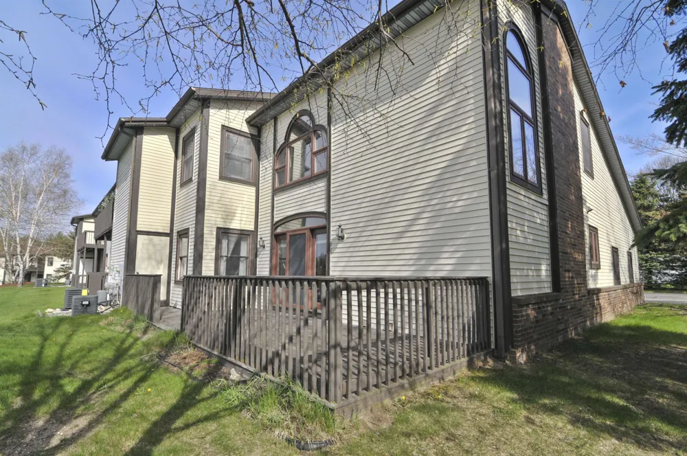 221 Wildwood Drive Cadillac City, MI 49601