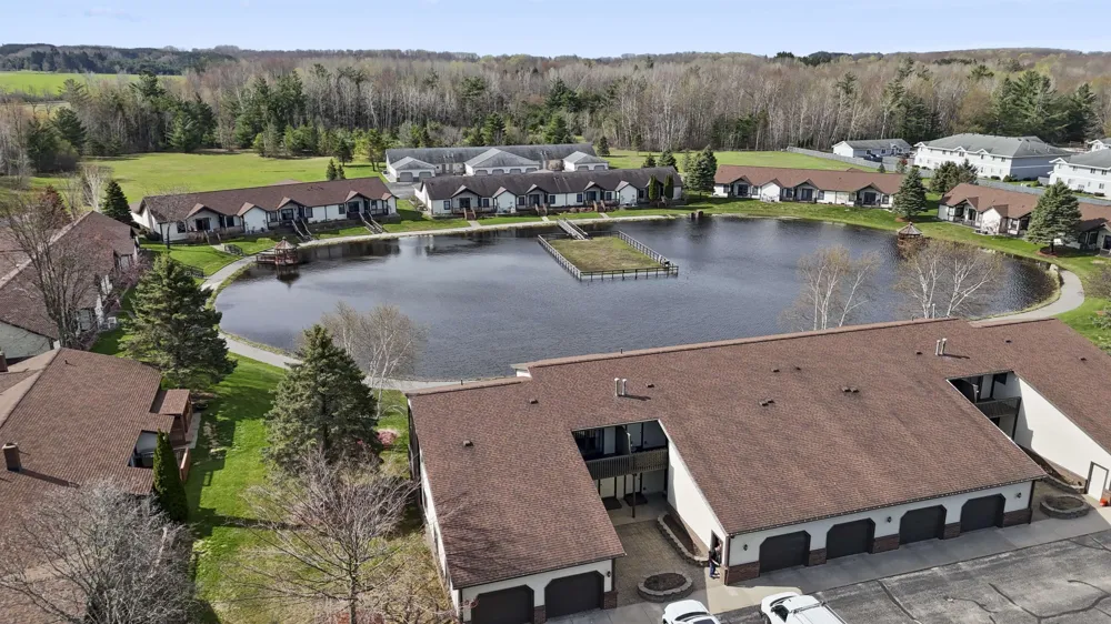 221 Wildwood Drive Cadillac City, MI 49601