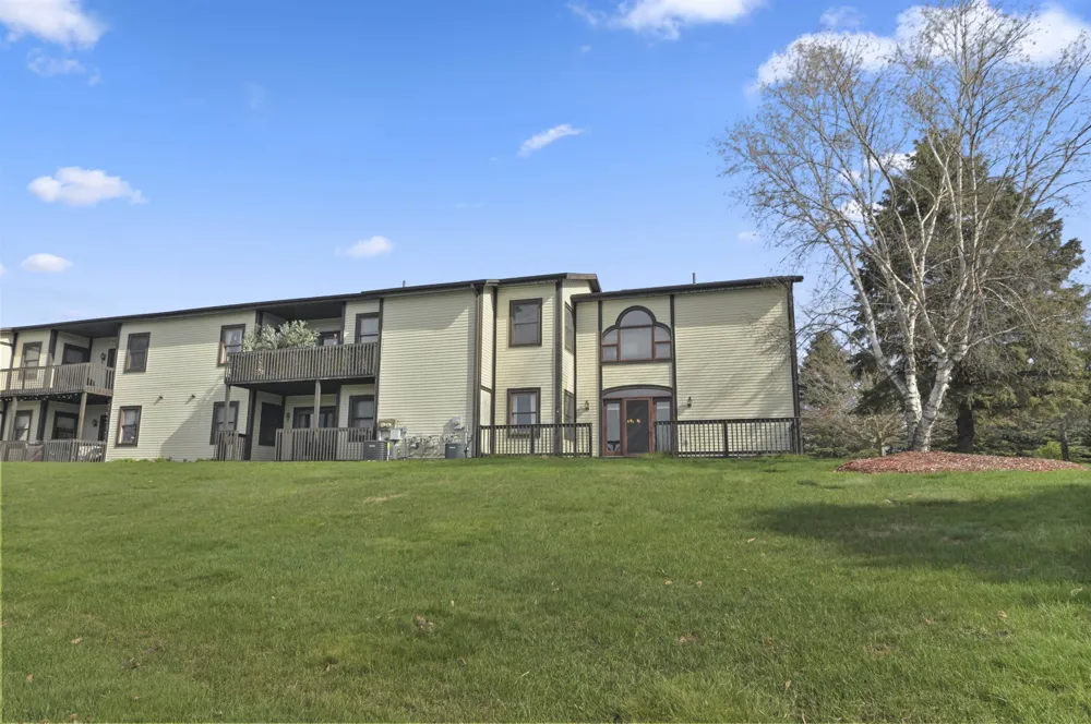 221 Wildwood Drive Cadillac City, MI 49601