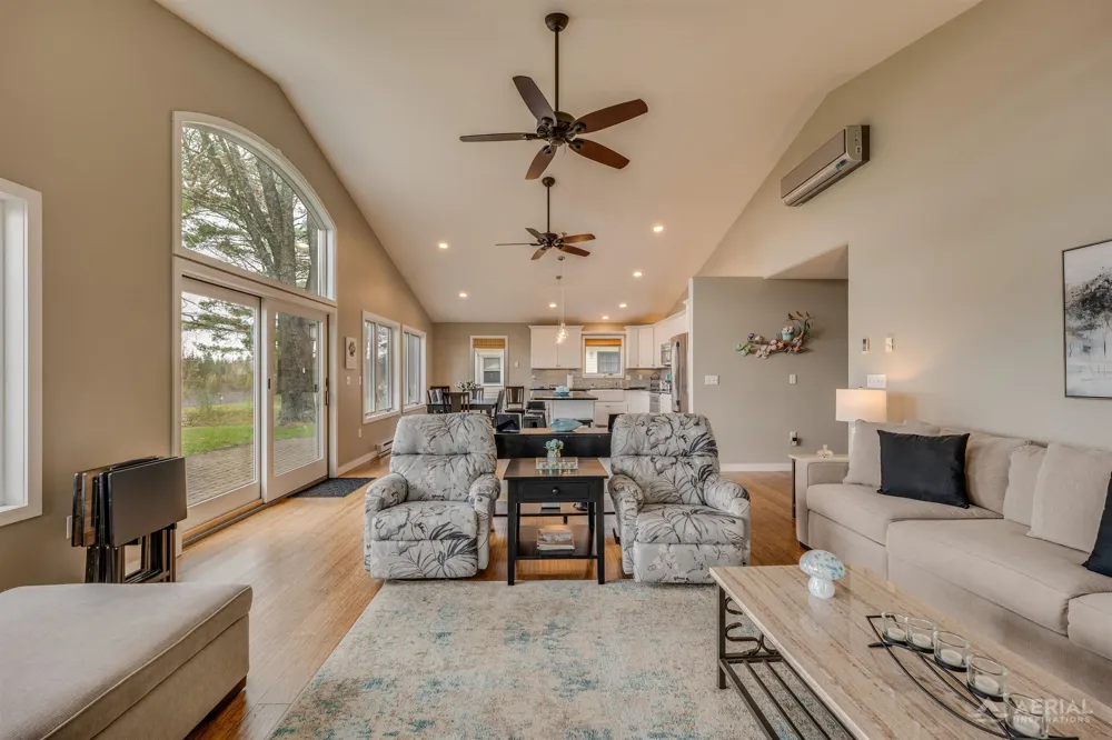 2896 E Lake Drive Cumming Township, MI 48635