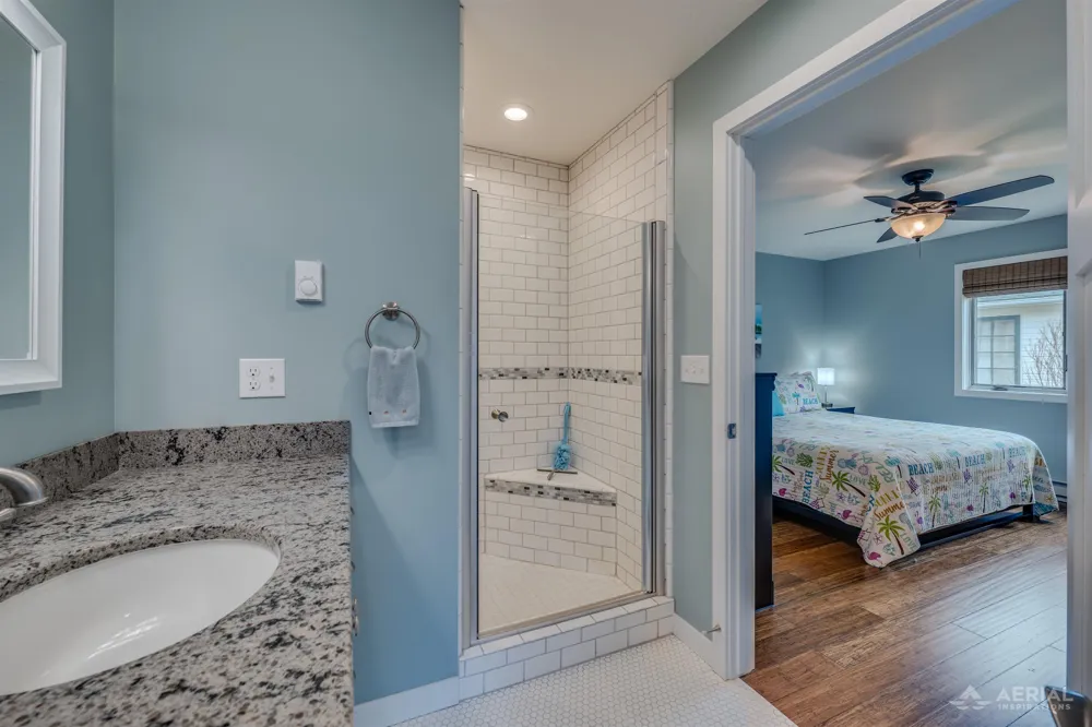 2896 E Lake Drive Cumming Township, MI 48635