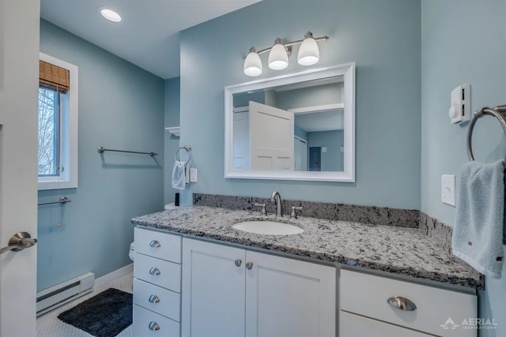 2896 E Lake Drive Cumming Township, MI 48635