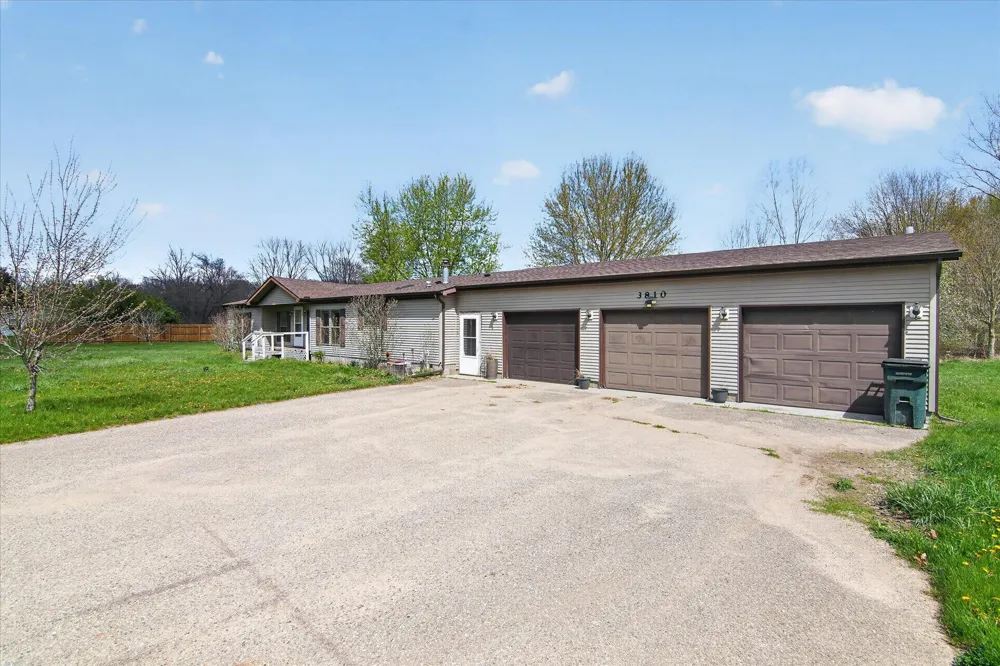 3810 9 1/2 Mile Road Burlington Township, MI 49029