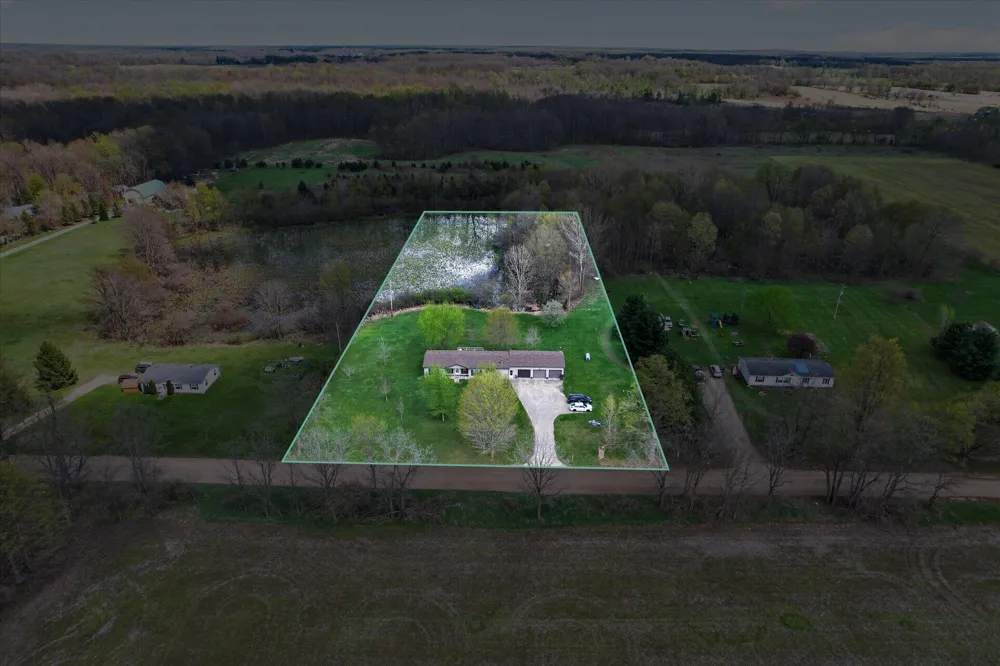 3810 9 1/2 Mile Road Burlington Township, MI 49029