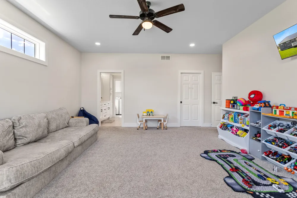 245 Auseon Court Hillsdale, MI 49242