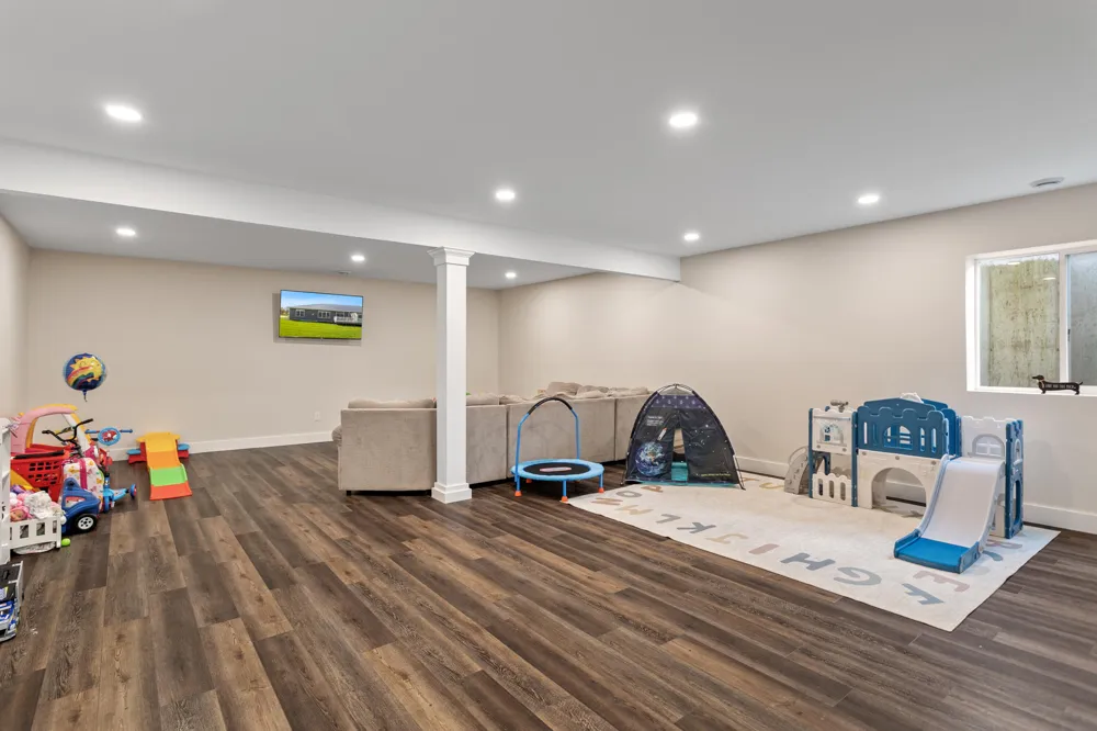 245 Auseon Court Hillsdale, MI 49242