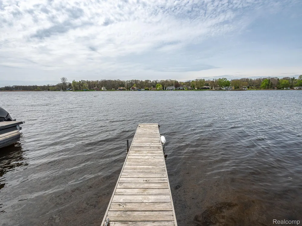 557 Alfred Street Columbia Township, MI 49230