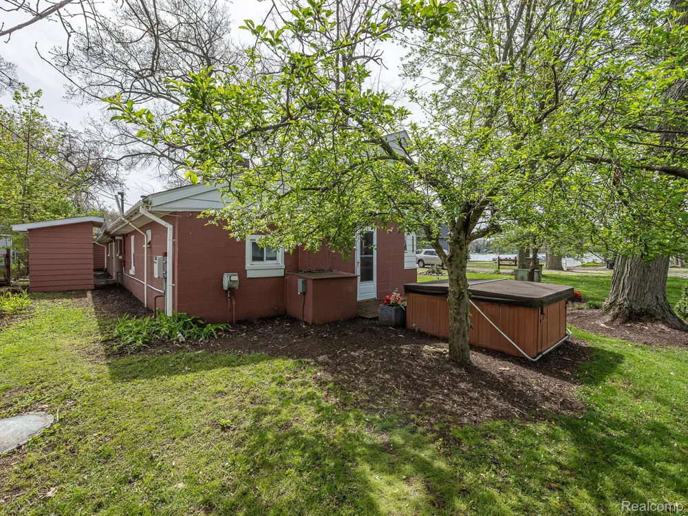 557 Alfred Street Columbia Township, MI 49230