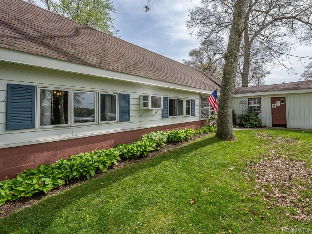 557 Alfred Street Columbia Township, MI 49230