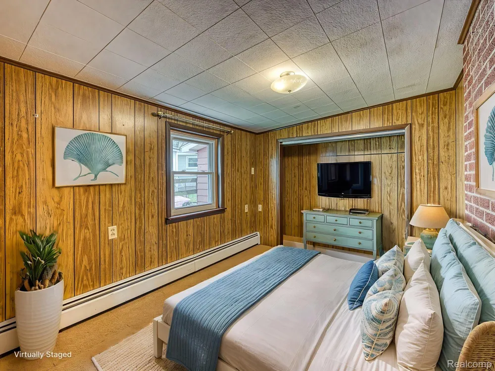 557 Alfred Street Columbia Township, MI 49230