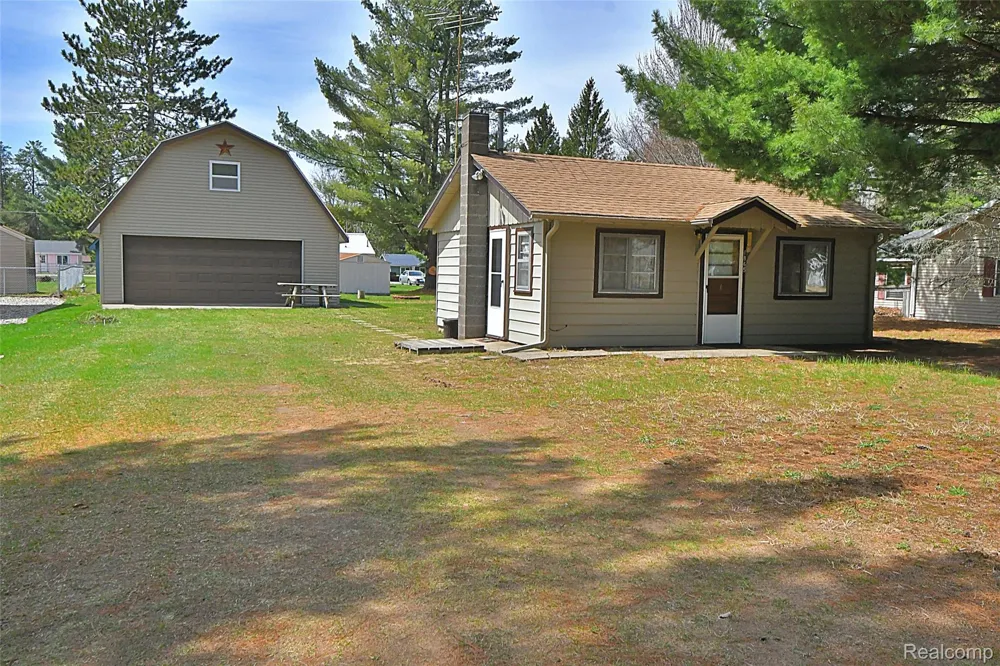 1865 Mullet Avenue Richfield Township, MI 48656