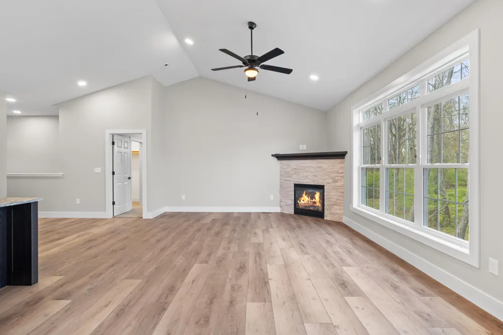 233 Auseon Court Hillsdale, MI 49242