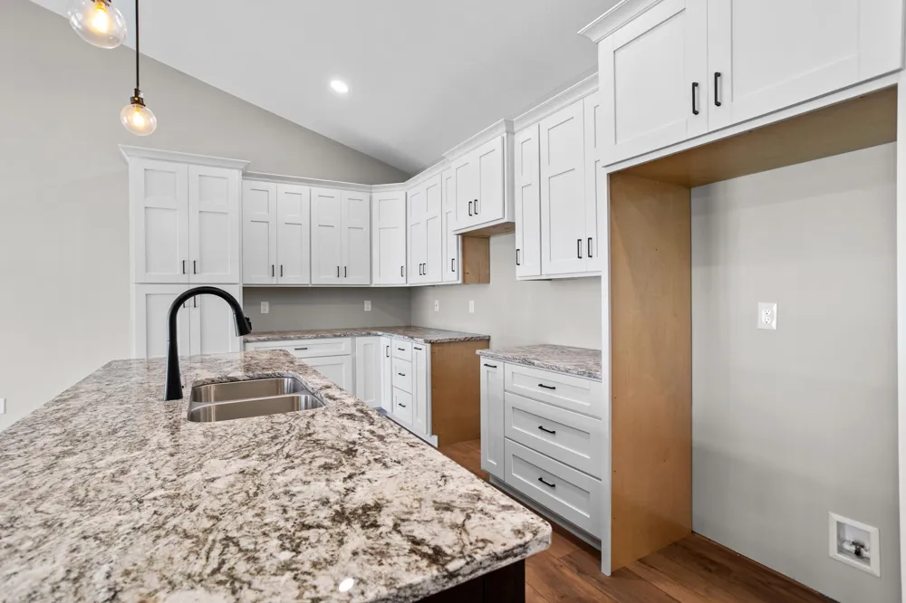 233 Auseon Court Hillsdale, MI 49242