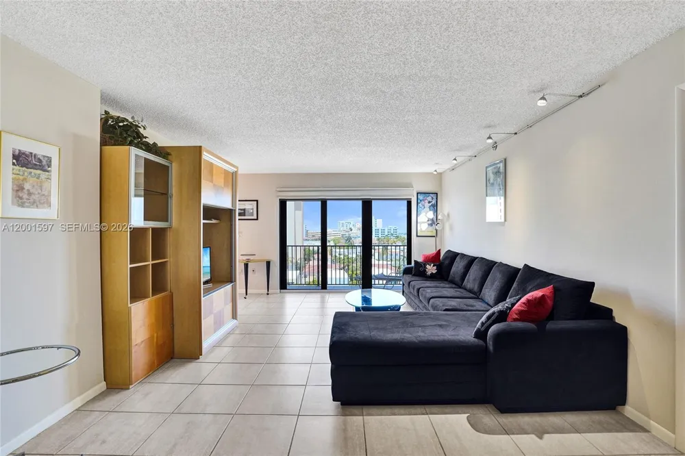 1201 S Ocean Dr #604N Hollywood, FL 33019