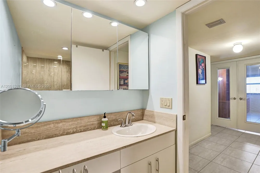 1201 S Ocean Dr #604N Hollywood, FL 33019