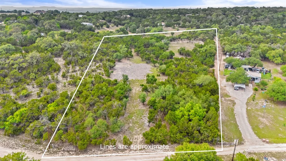 369 Onion Creek Lane Blanco, TX 78606