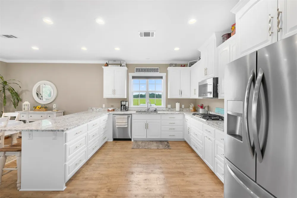 1122 County Road 344 Road Lexington, TX 78947