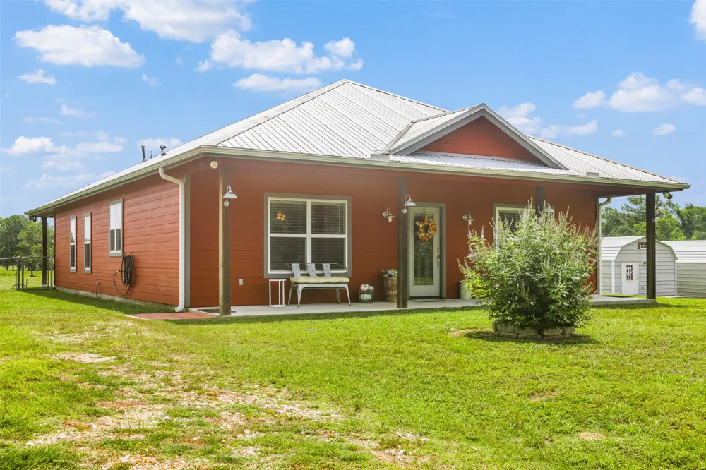 1122 County Road 344 Road Lexington, TX 78947