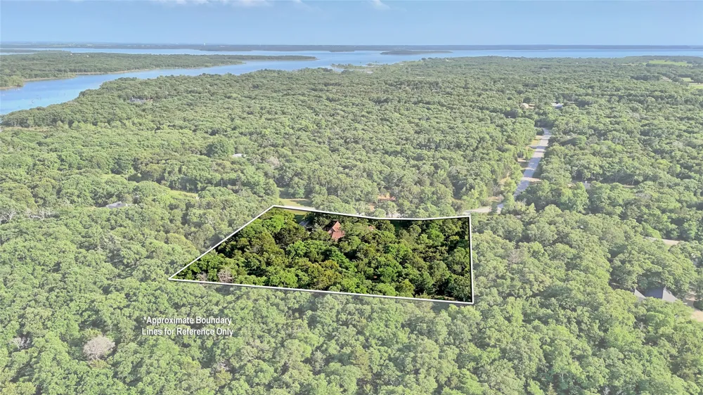735 Sleepy Hollow Lane Valley View, TX 76272