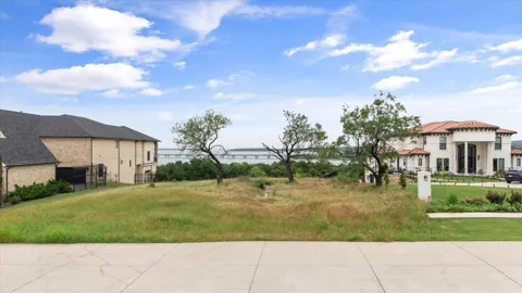 1047 Mallard Pointe Drive