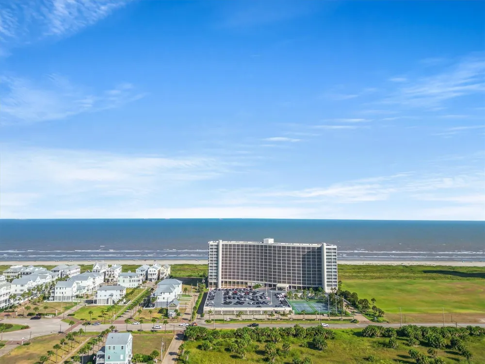 1401 E Beach Drive #510 Galveston, TX 77550