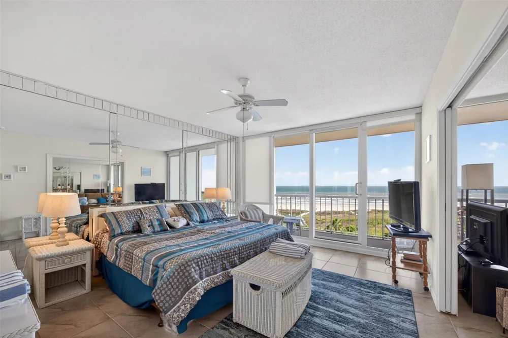 1401 E Beach Drive #510 Galveston, TX 77550