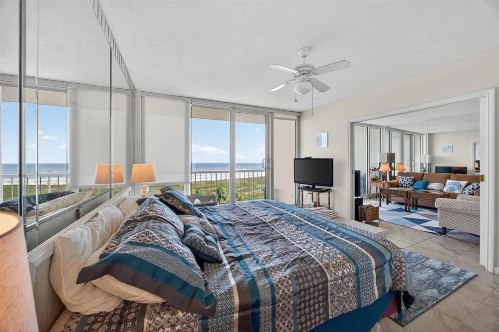 1401 E Beach Drive #510 Galveston, TX 77550
