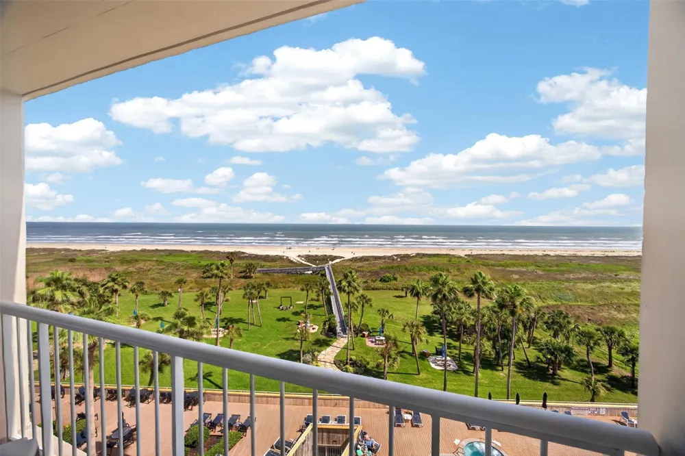1401 E Beach Drive #510 Galveston, TX 77550