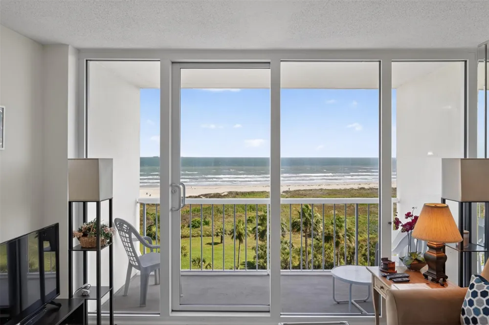 1401 E Beach Drive #510 Galveston, TX 77550