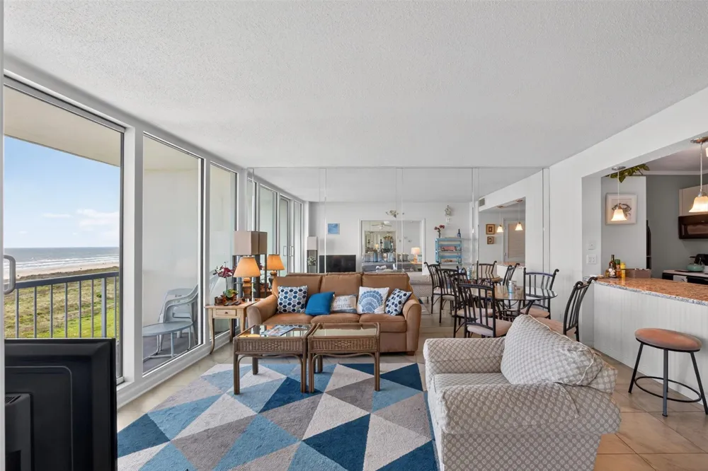 1401 E Beach Drive #510 Galveston, TX 77550
