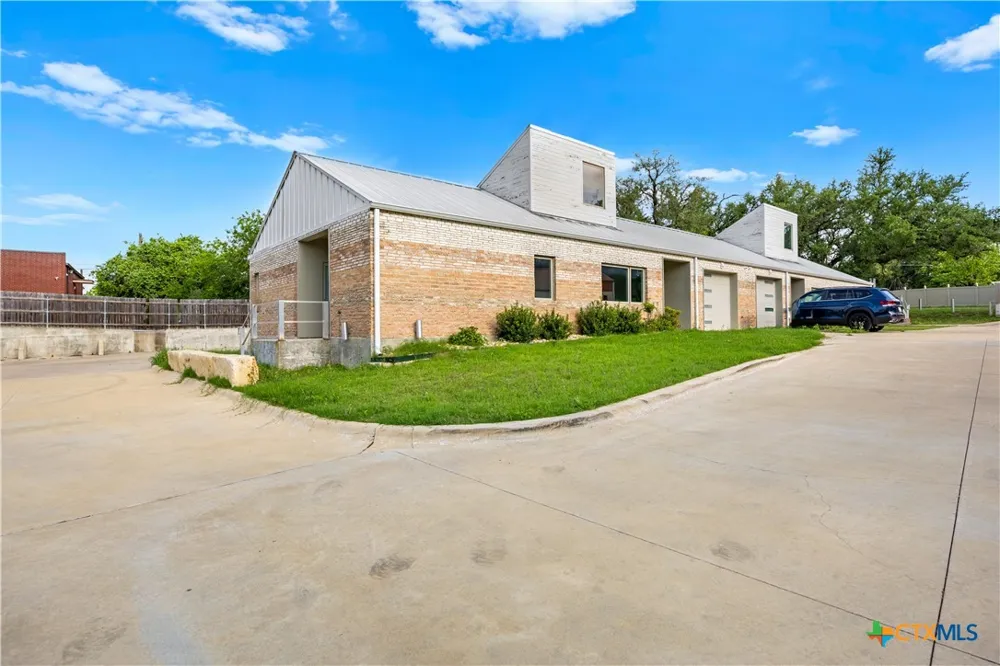 2819 Lone Oak Drive Belton, TX 76513