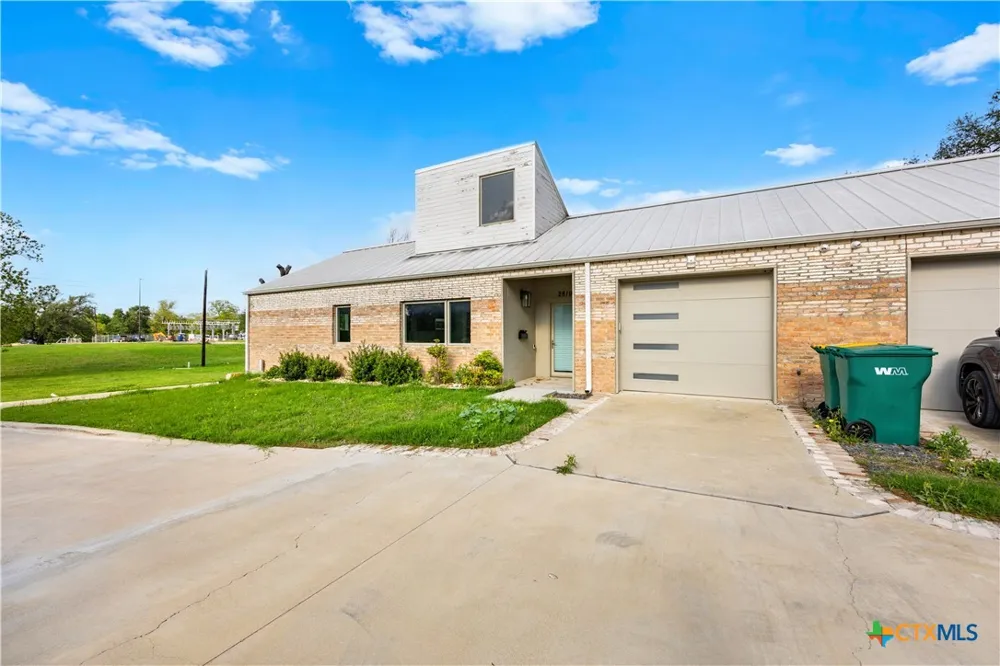 2819 Lone Oak Drive Belton, TX 76513