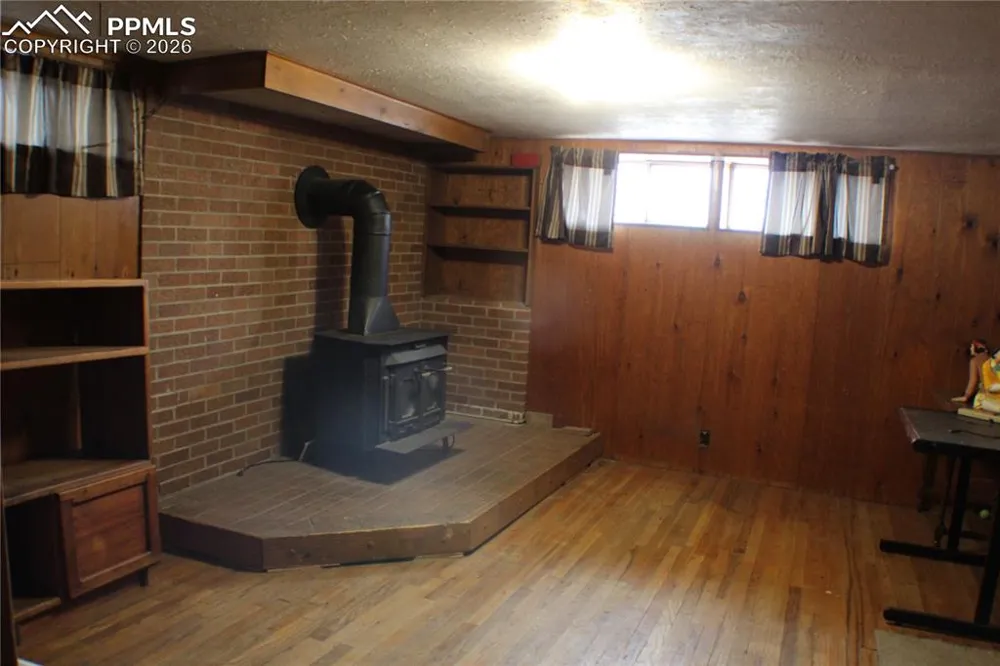 911 E 6th Street Pueblo, CO 81001