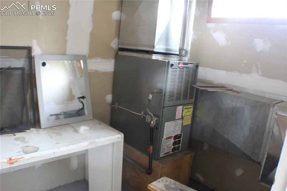 911 E 6th Street Pueblo, CO 81001