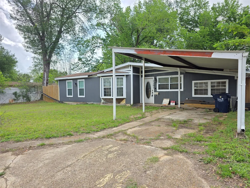 1203 Highland Avenue Rockdale, TX 76567