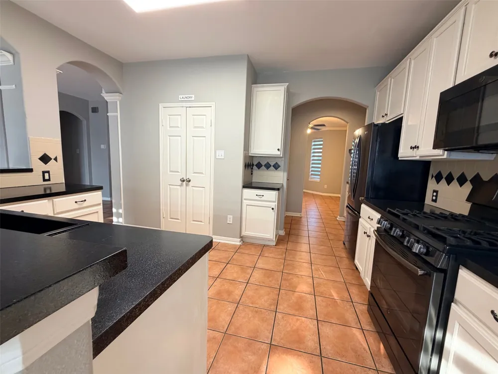 801 Cashew Lane Cedar Park, TX 78613