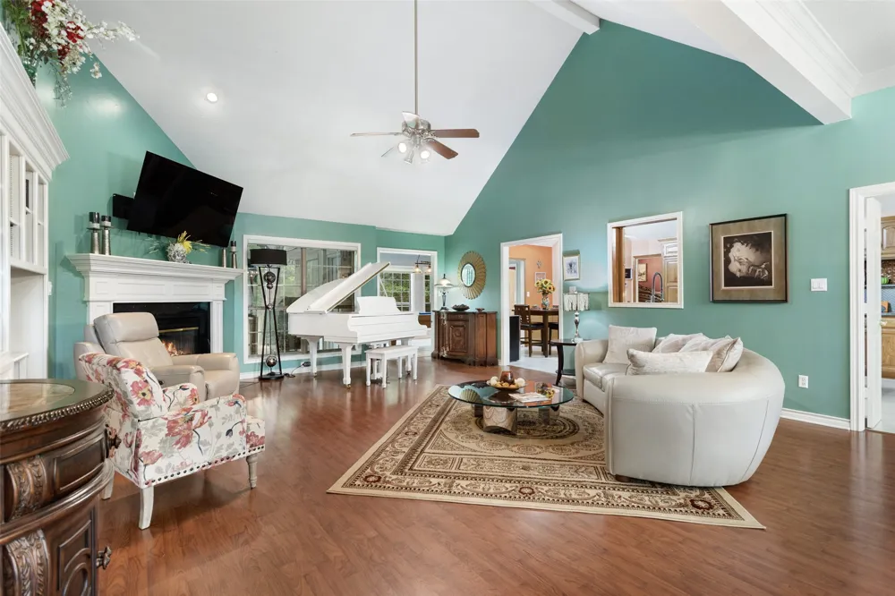 1644 Pineview Lane Hideaway, TX 75771