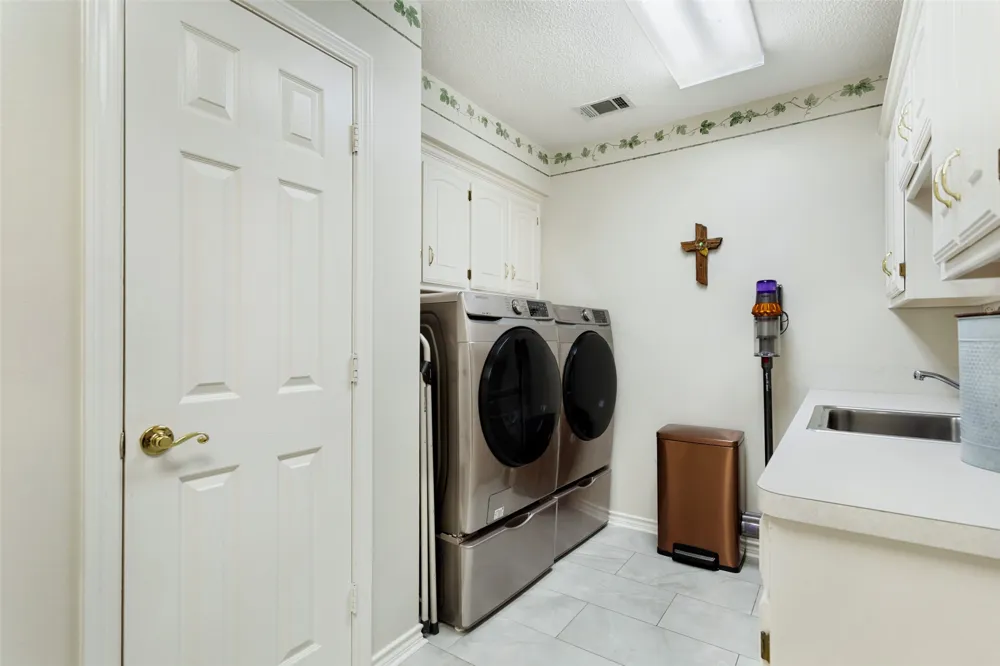 1644 Pineview Lane Hideaway, TX 75771