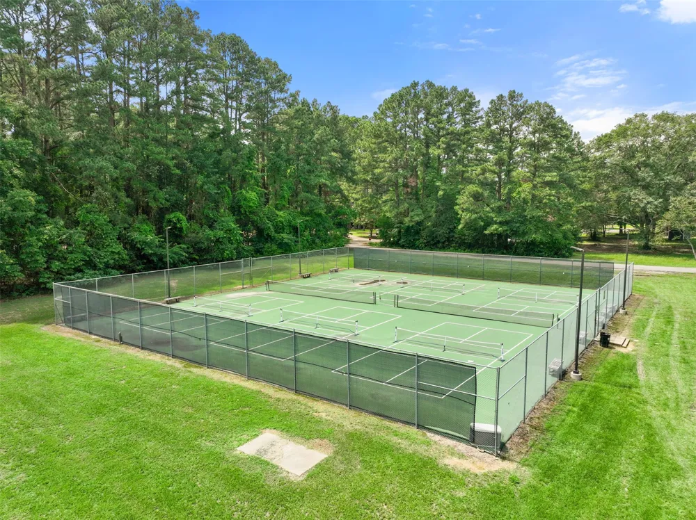 1644 Pineview Lane Hideaway, TX 75771