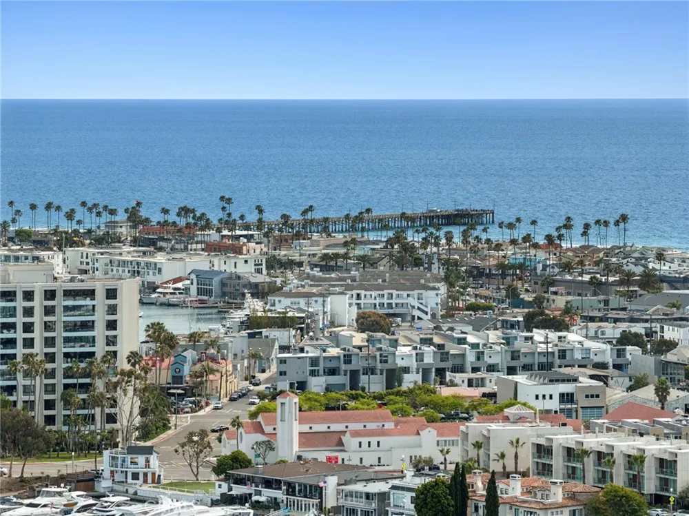 517 30th Street Newport Beach, CA 92663