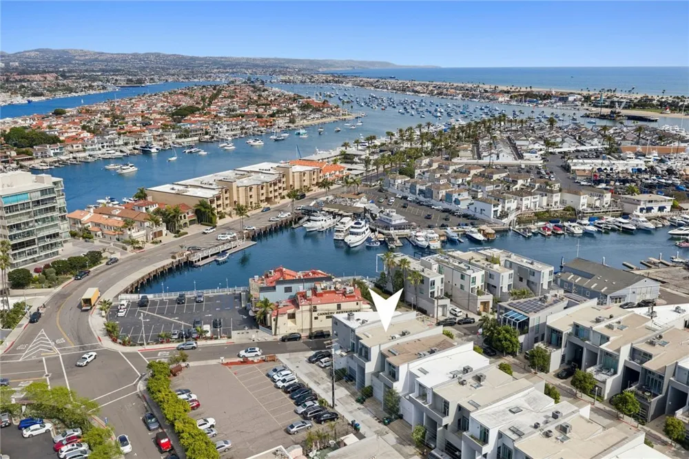 517 30th Street Newport Beach, CA 92663