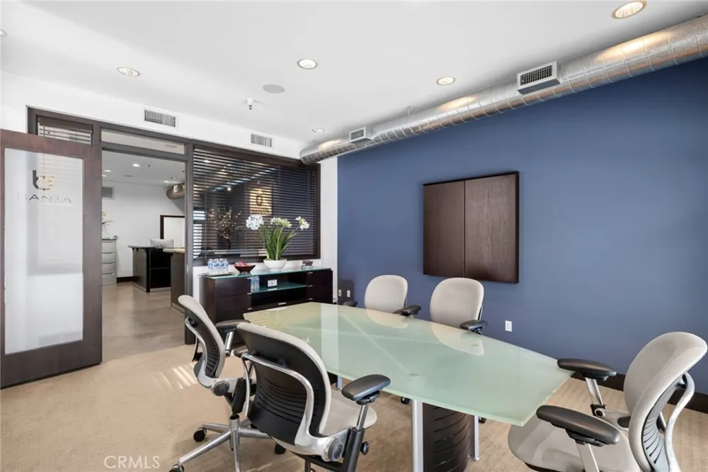 517 30th Street Newport Beach, CA 92663