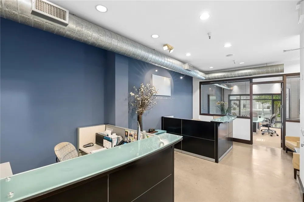 517 30th Street Newport Beach, CA 92663