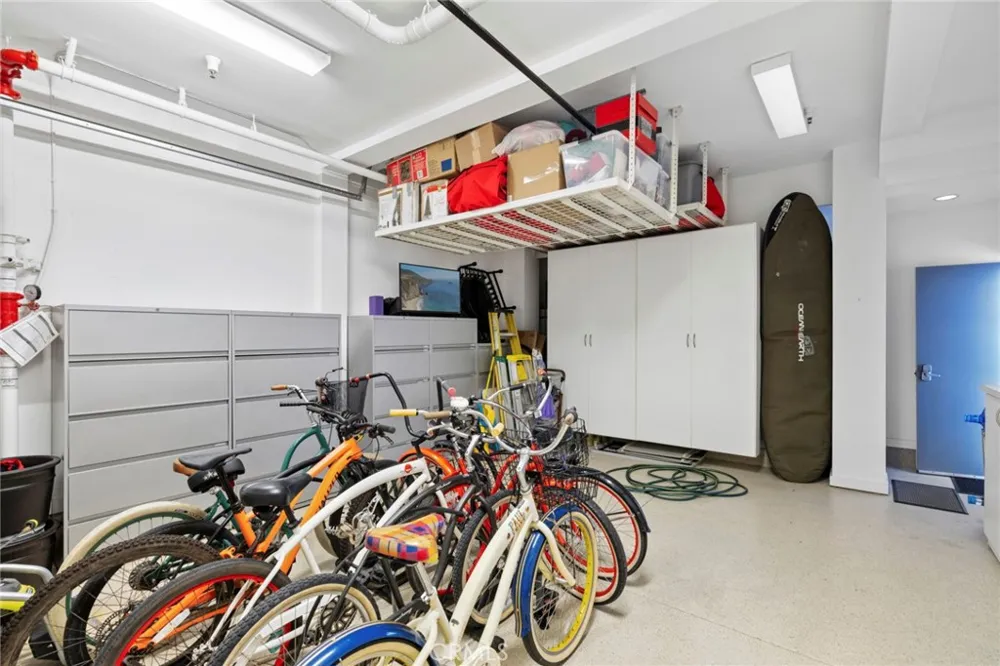 517 30th Street Newport Beach, CA 92663
