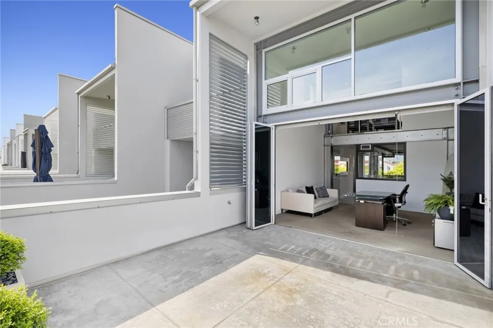 517 30th Street Newport Beach, CA 92663