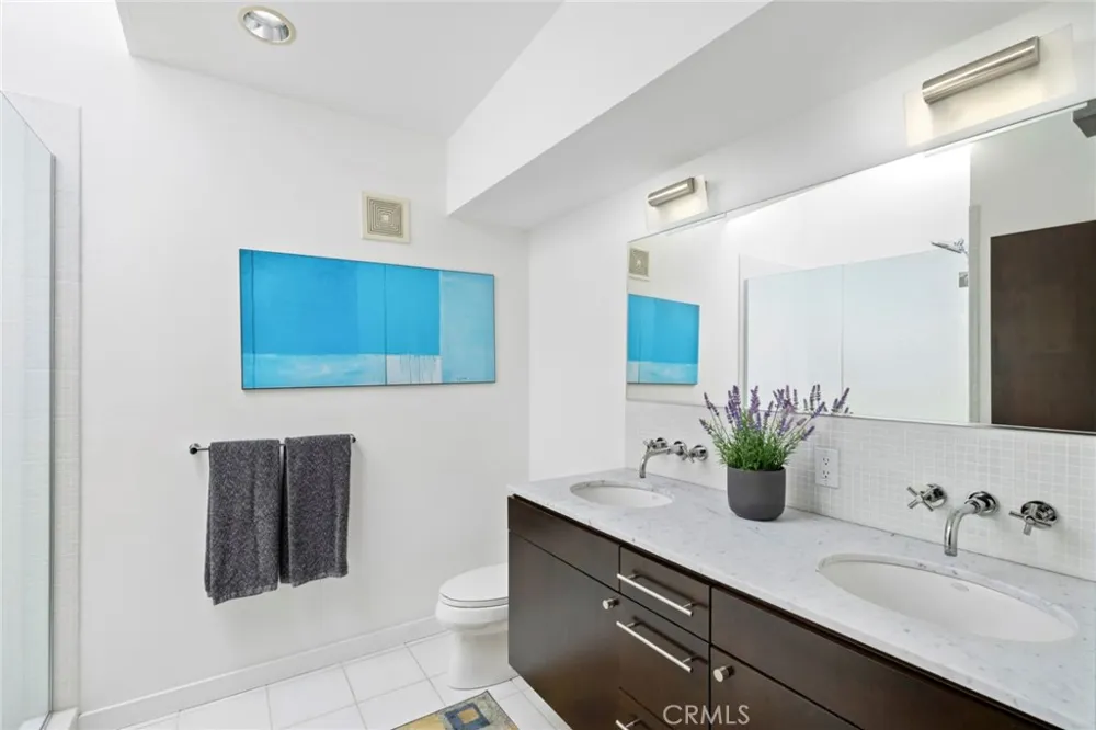 517 30th Street Newport Beach, CA 92663