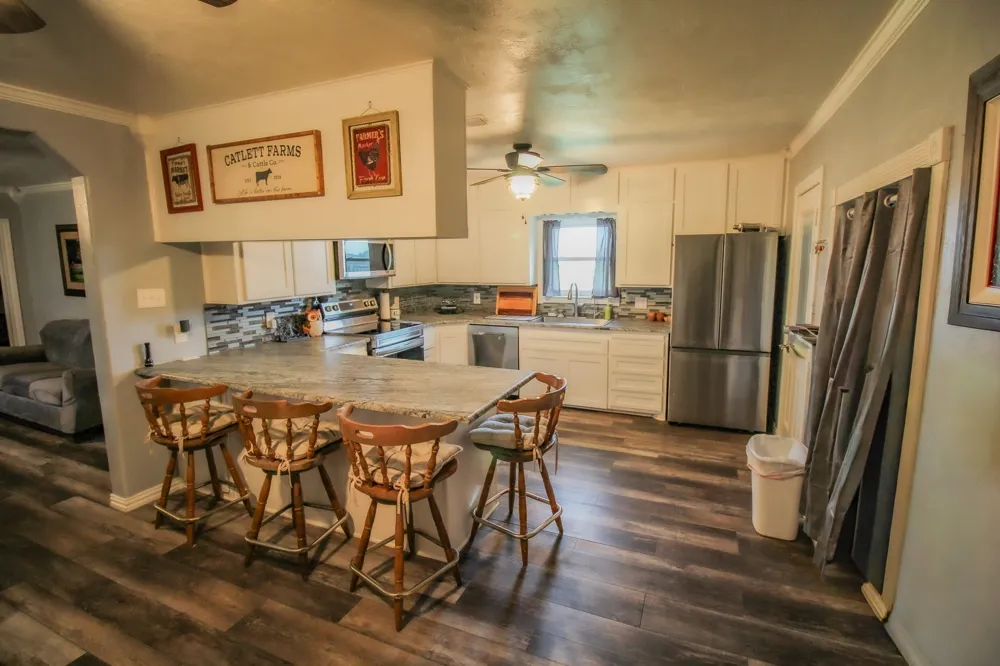 3061 Turkey Creek Road Sunset, TX 76270