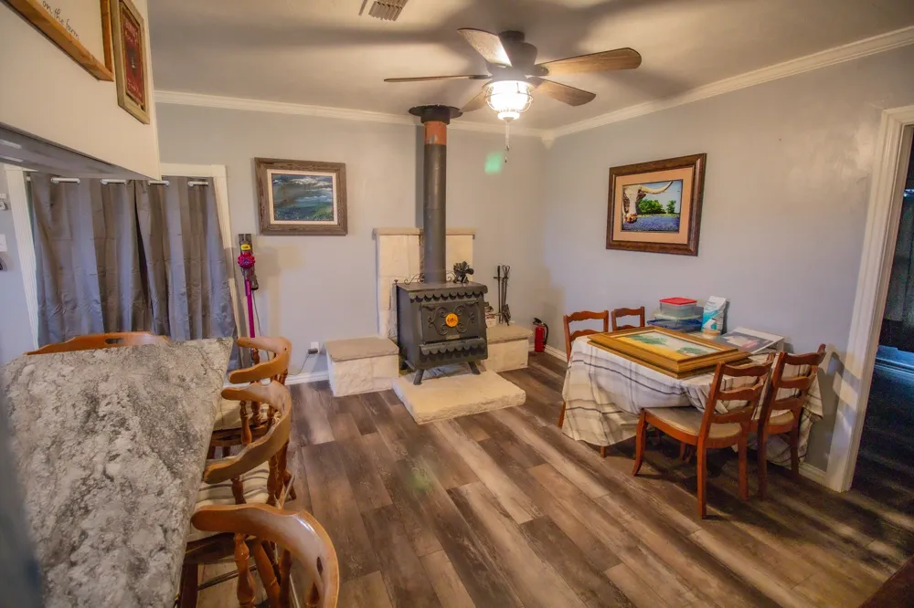3061 Turkey Creek Road Sunset, TX 76270